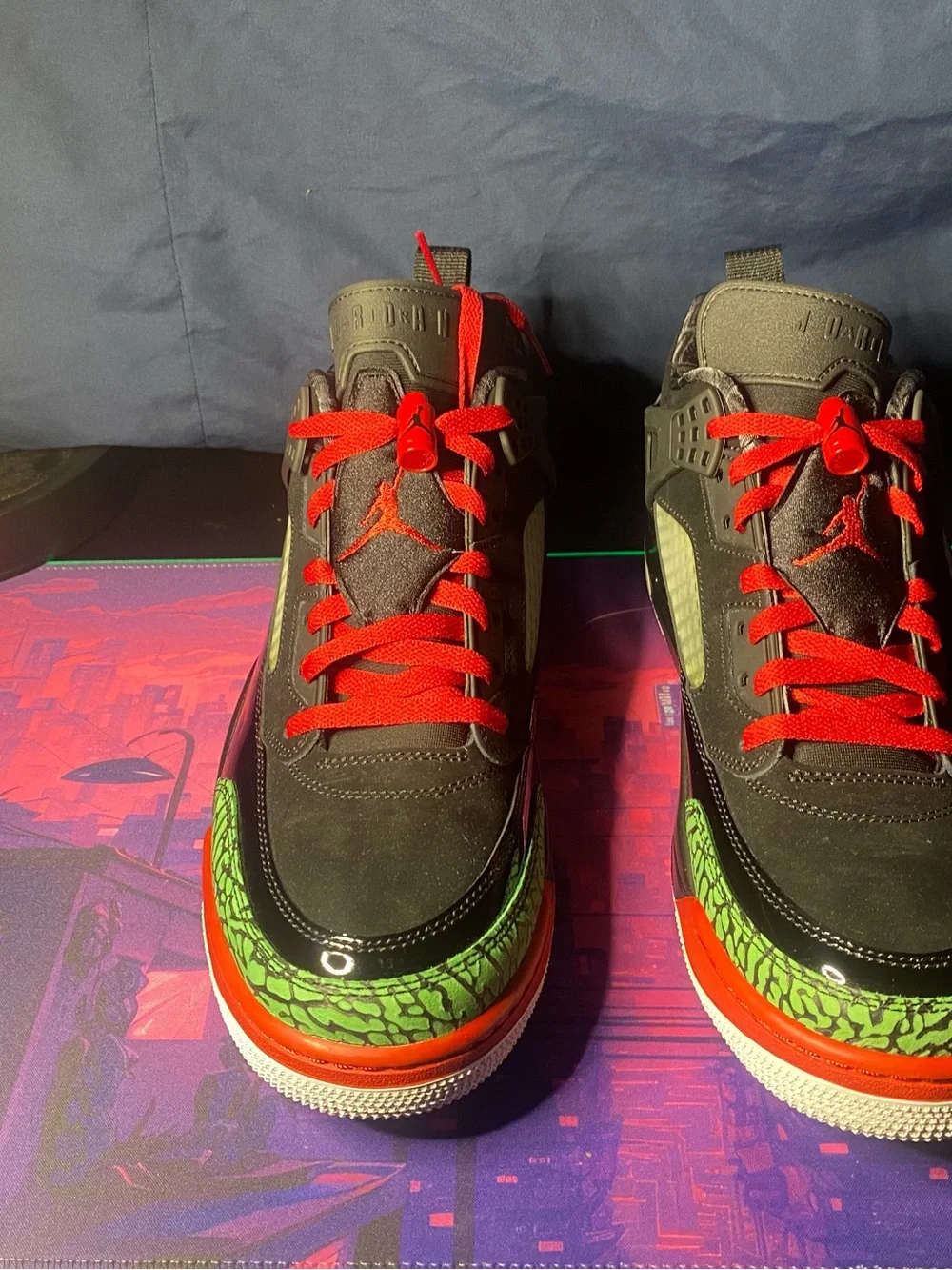 Jordan Men's Black/Red/Green Low-Top Athletic Sneakers